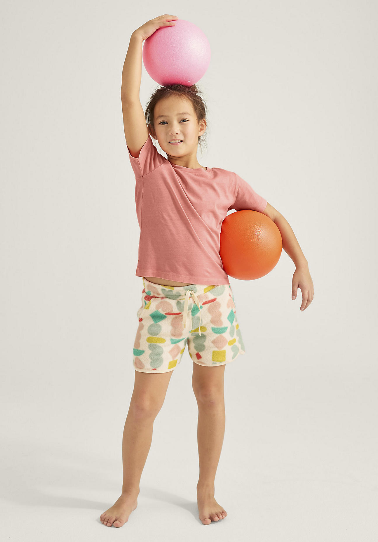 hessnatur Kinder Fleece Shorts Regular aus Bio-Baumwolle - naturfarben Grösse110/116 von hessnatur