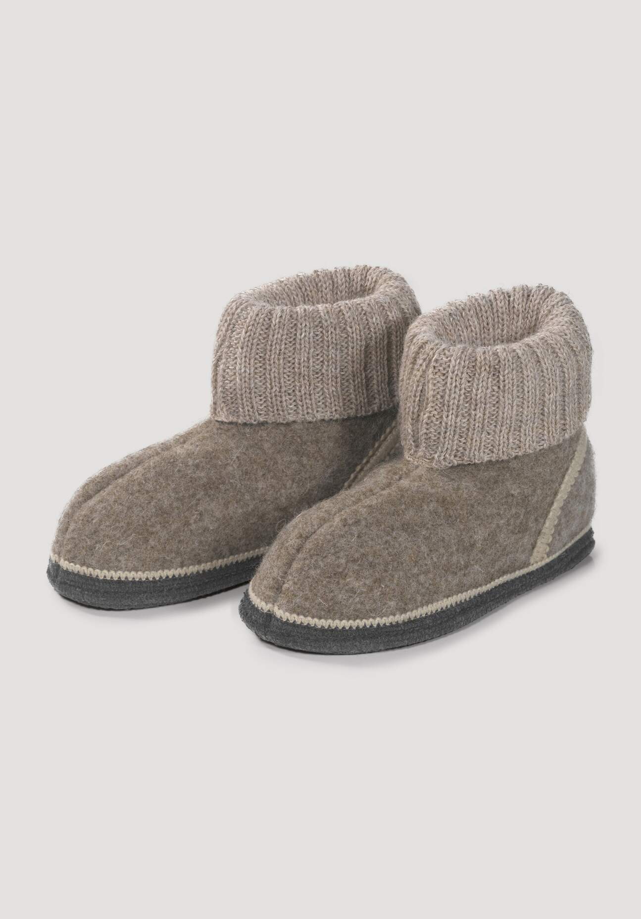 hessnatur Kinderschuhe Hüttenschuh aus Rhönschaf-Schurwolle - braun Grösse26 hessnatur Kinderschuhe Hüttenschuh aus Rhönschaf-Schurwolle - braun Grösse26 von hessnatur