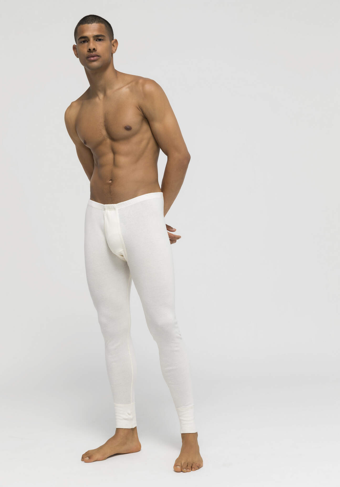 hessnatur lange Herren Pants Regular Cut PURE NATURE aus Bio-Baumwolle - naturfarben Grösse4 = S hessnatur lange Herren Pants Regular Cut PURE NATURE aus Bio-Baumwolle - naturfarben Grösse4 = S von hessnatur