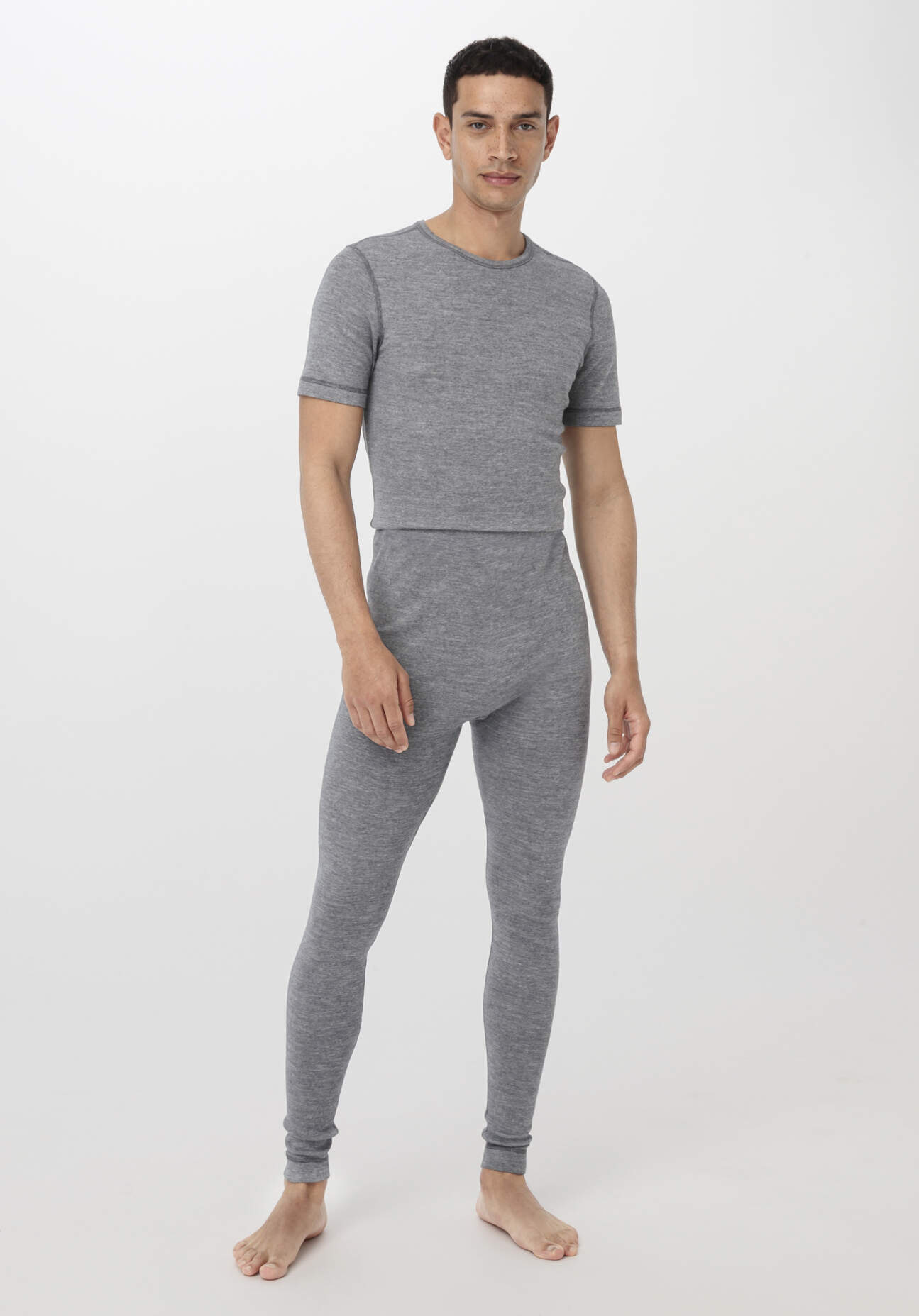 hessnatur Herren Pants Regular Cut PURE FUNCTION mit Bio-Merinowolle und Seide - grau Grösse8 = XXL hessnatur Herren Pants Regular Cut PURE FUNCTION mit Bio-Merinowolle und Seide - grau Grösse8 = XXL von hessnatur