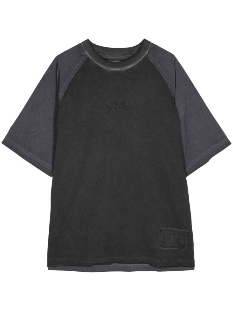 izzue logo-embroidered cotton T-shirt - Grey von izzue