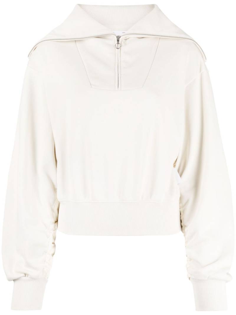 izzue logo-patch half-zip sweatshirt - Neutrals von izzue