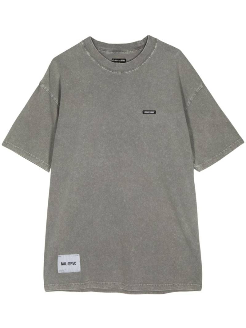 izzue logo-print cotton T-shirt - Grey von izzue