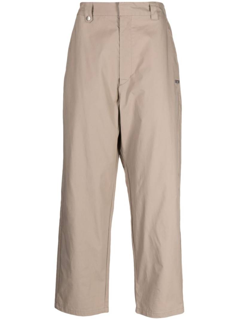 izzue straight-leg cotton trousers - Neutrals von izzue