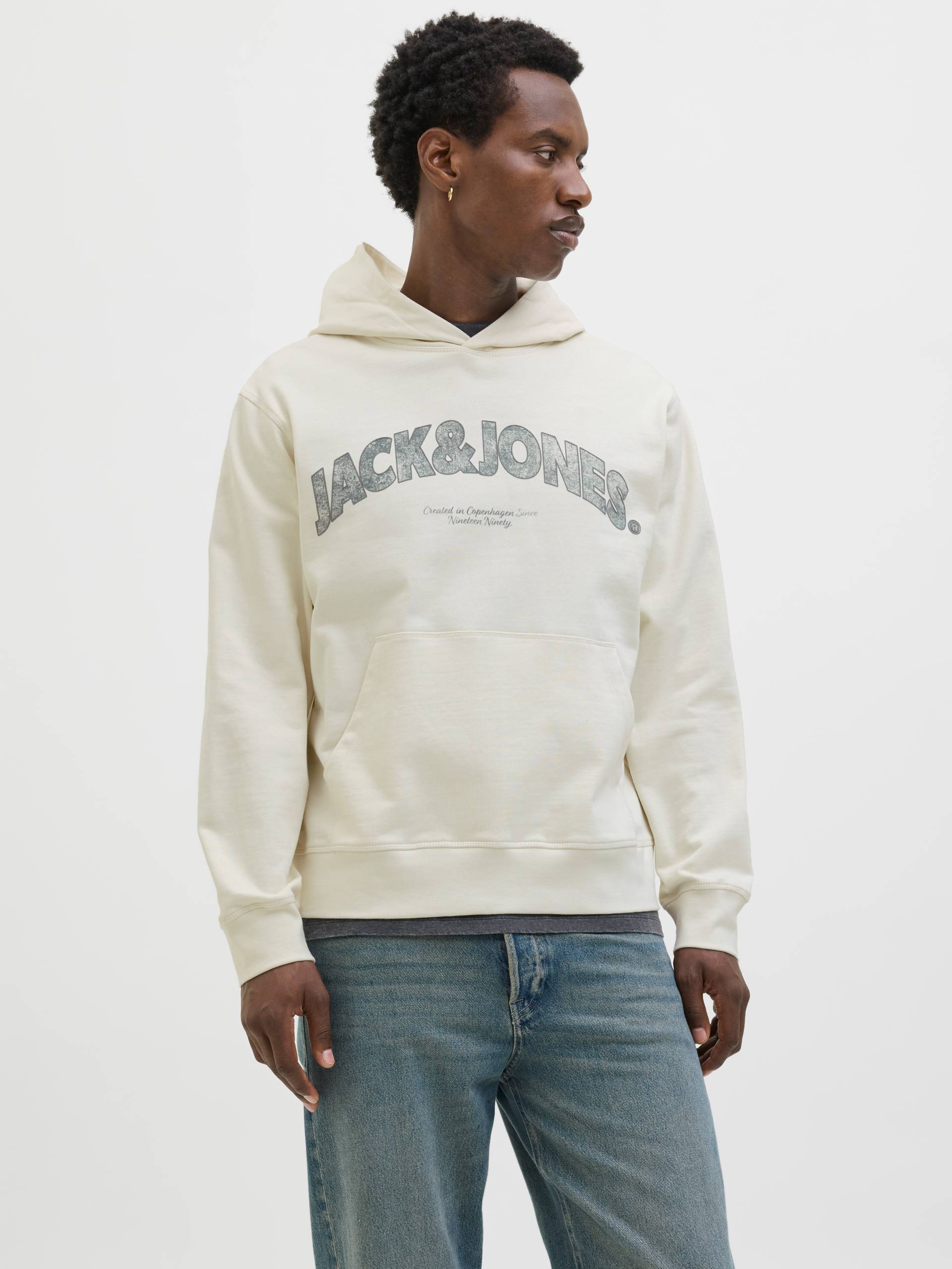 Jack & Jones Kapuzensweatshirt »JORALMERIA SWEAT HOOD«, mit Logo Print Jack & Jones Kapuzensweatshirt »JORALMERIA SWEAT HOOD«, mit Logo Print von jack & jones