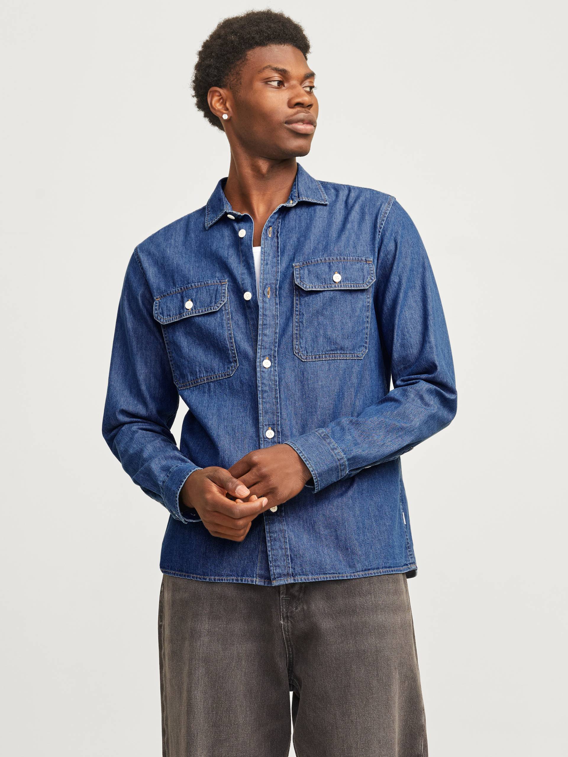 Jack & Jones Langarmhemd »JJETRAVIS SHIRT LS NOOS«, mit Brusttaschen von jack & jones