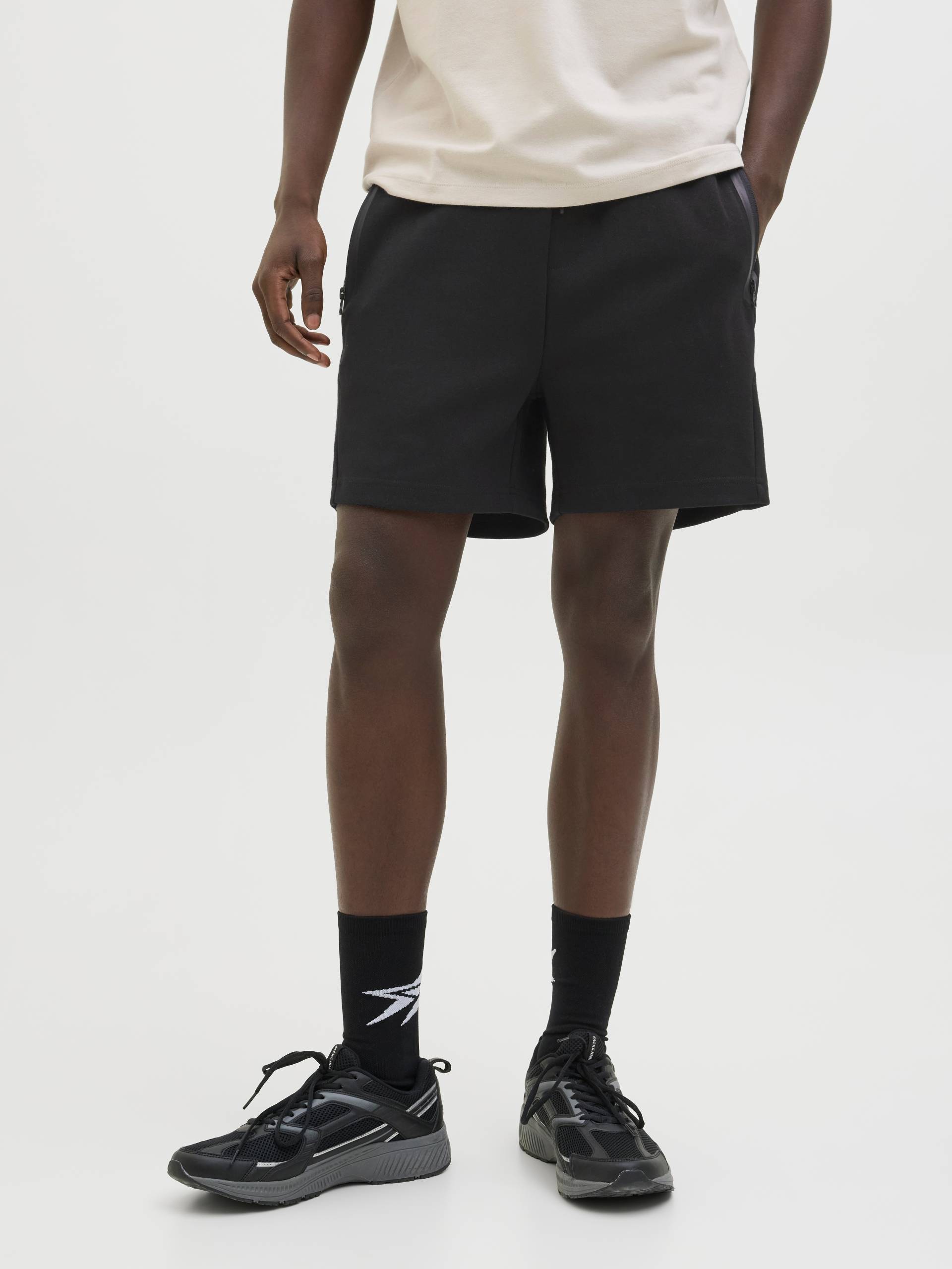 Jack & Jones Relaxshorts »JPSTGORDON FUSION SWEAT SHORTS SRT SN« Jack & Jones Relaxshorts »JPSTGORDON FUSION SWEAT SHORTS SRT SN« von jack & jones