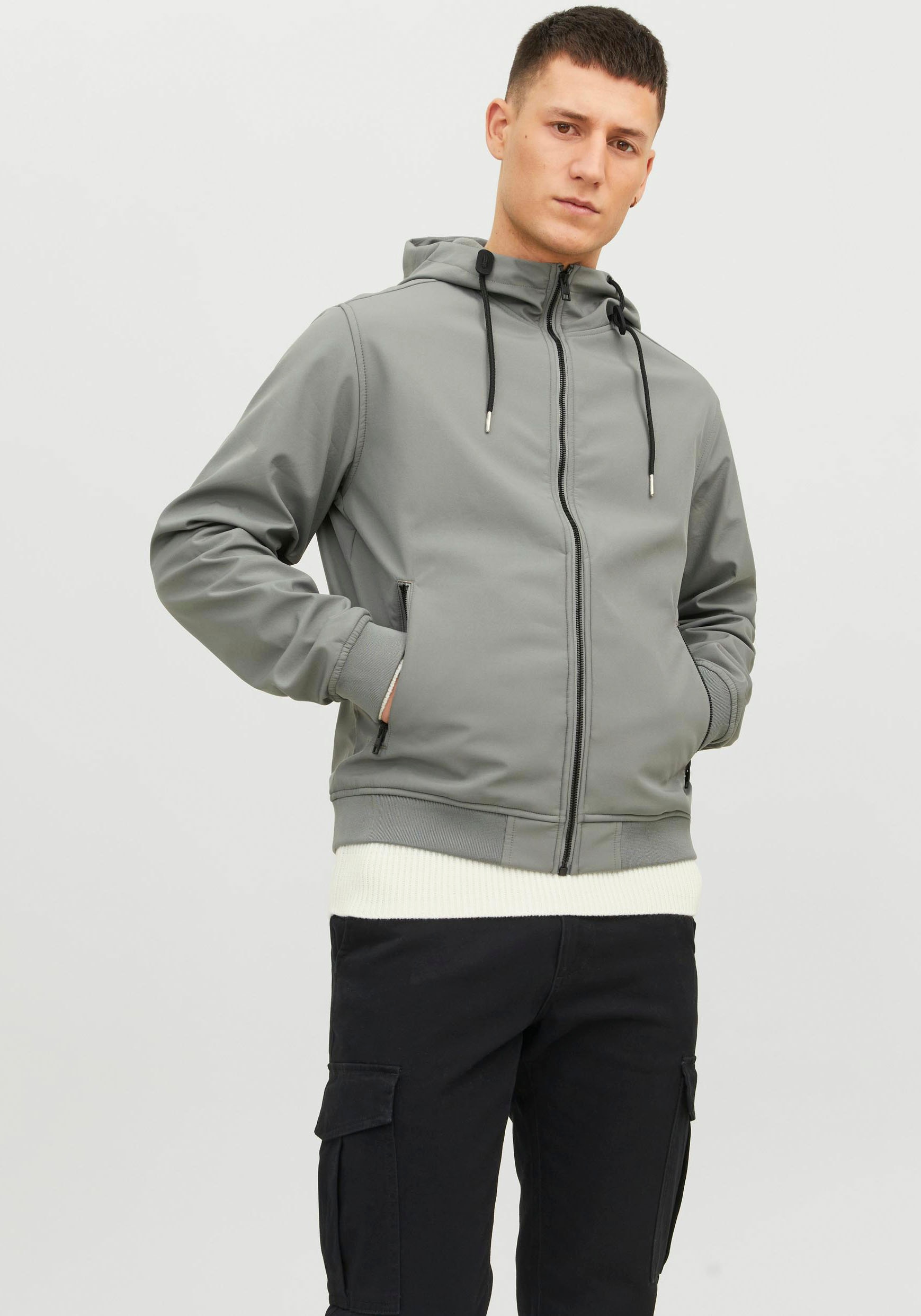 Jack & Jones Softshelljacke »JJEBASIC SOFTSHELL HOOD NOOS«, mit Kapuze von jack & jones