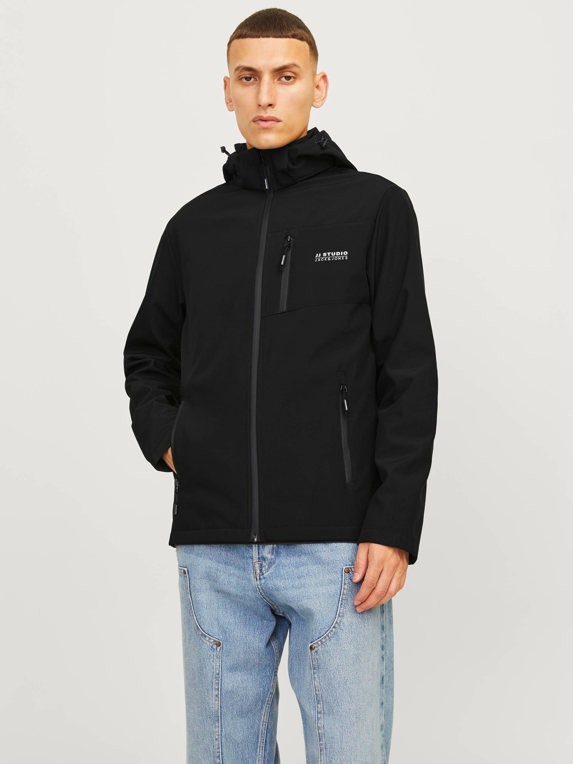 Jack & Jones Softshelljacke »JJTAYLOR SOFTSHELL JACKET«, mit Kapuze Jack & Jones Softshelljacke »JJTAYLOR SOFTSHELL JACKET«, mit Kapuze von jack & jones