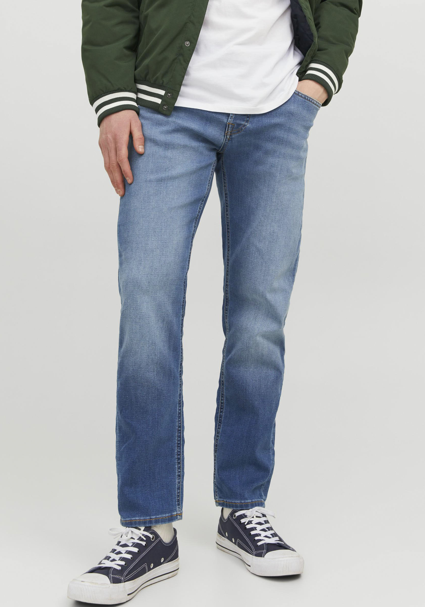 Jack & Jones Tapered-fit-Jeans »JJIMIKE JJORIGINAL MF 506 I.K« Jack & Jones Tapered-fit-Jeans »JJIMIKE JJORIGINAL MF 506 I.K« von jack & jones