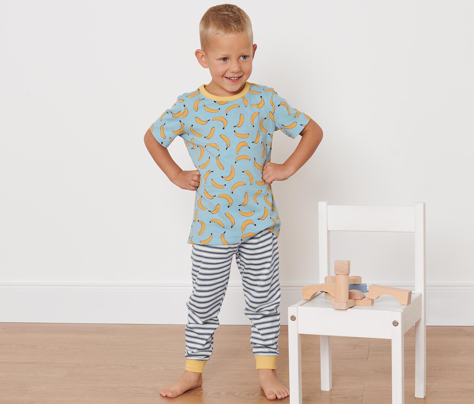 2 Kinder-Pyjamas, Bananen-Alloverprint