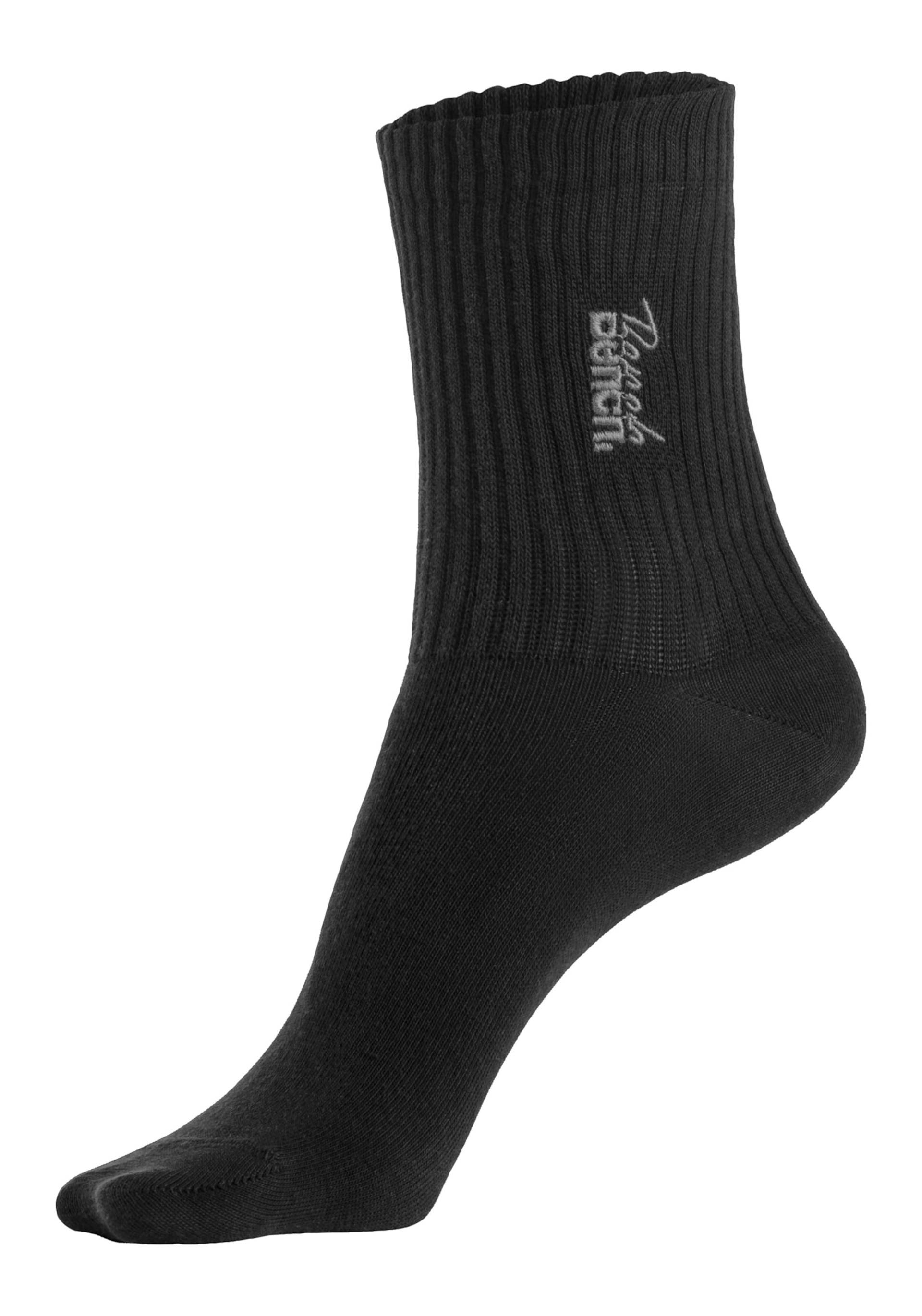 Basicsocken in 1x schwarz, 1x anthrazit-meliert, 1x pistazie von Bench.