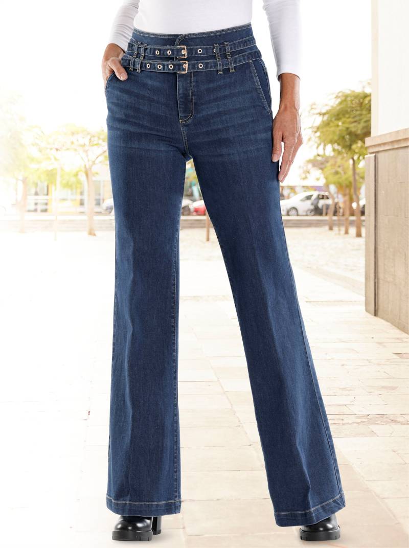 Bootcut-Jeans in blue-stone-washed von heine