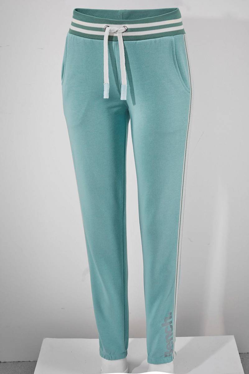 Relaxhose in mint von Bench.