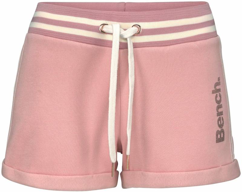 Relaxshorts in apricot von Bench.