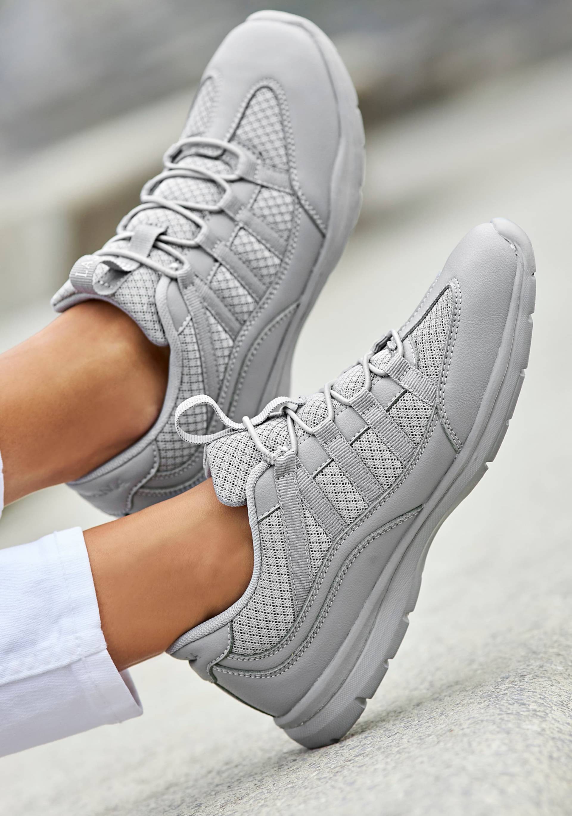 Sneaker in grau von LASCANA