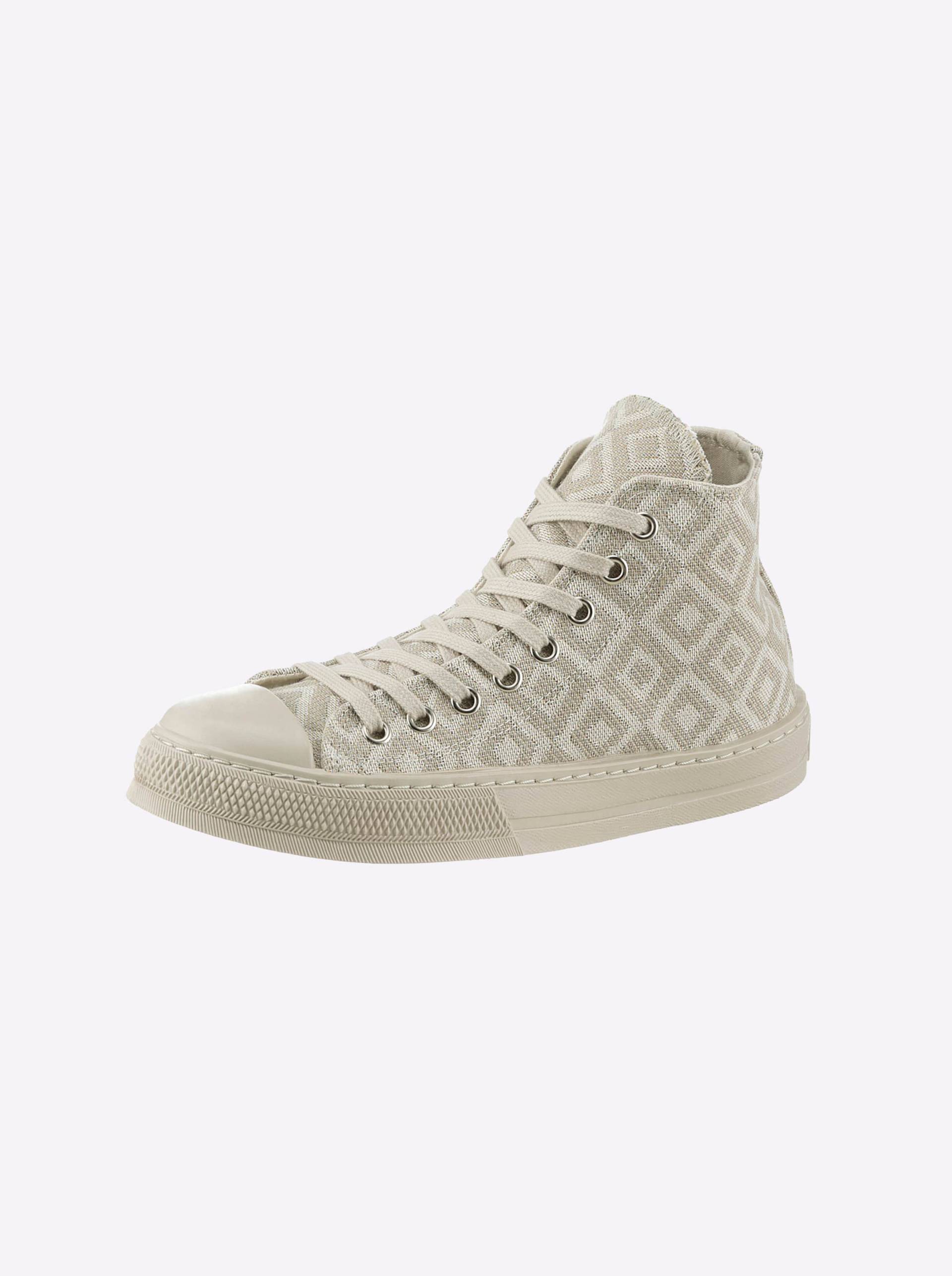 Sneaker Sneaker