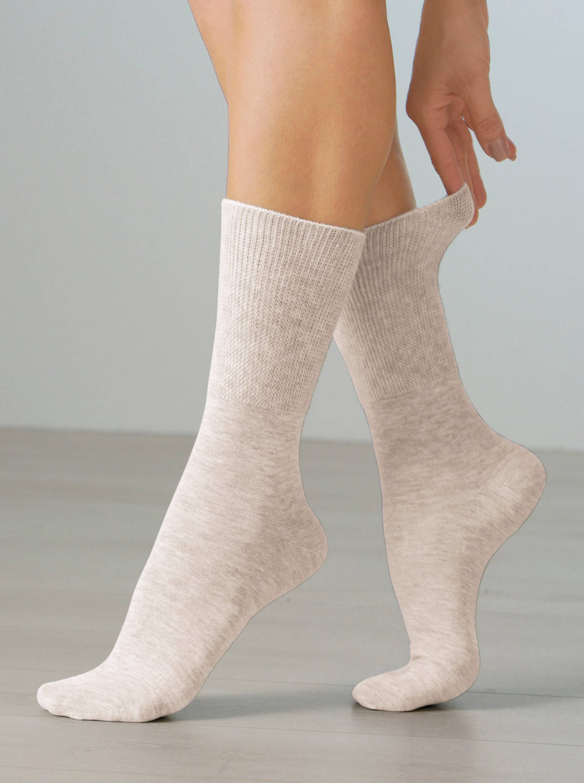 Socken in beige von wäschepur