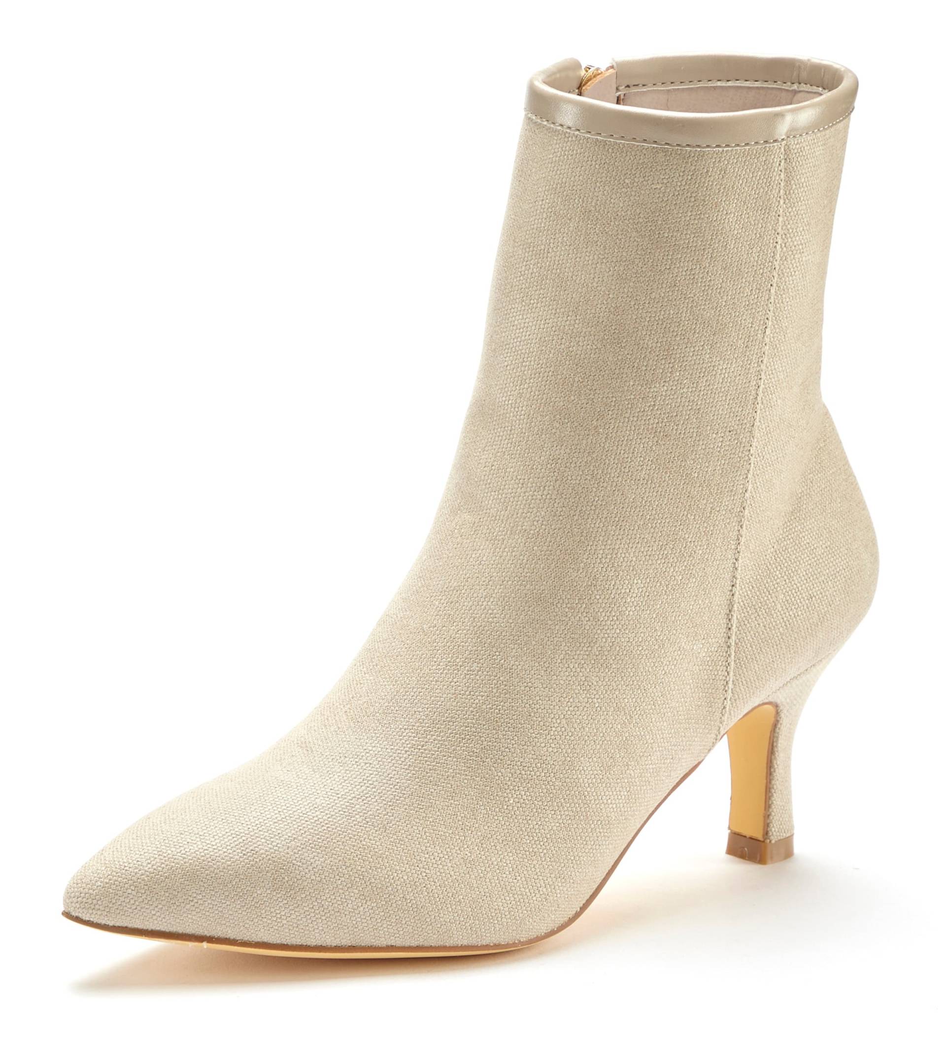 Stiefelette in beige von LASCANA