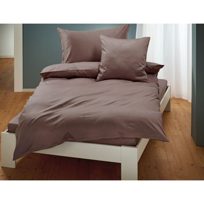 Uni Satin Bettwäsche mit Biese, mocca, 65x65 cm von Living Home