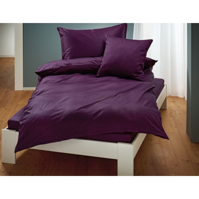 Uni Satin Bettwäsche mit Biese, brombeer, 65x65 cm von Living Home