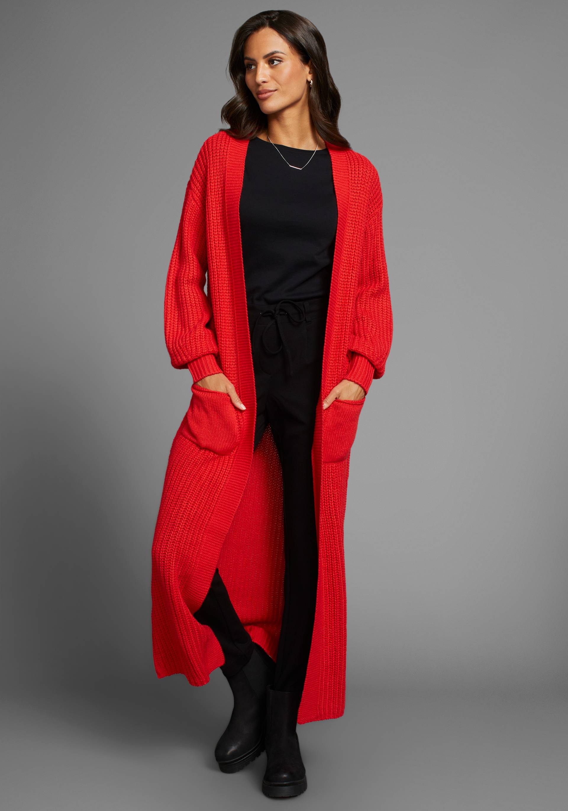 Laura Scott Longstrickjacke, aus kuscheligem Grobstrick Laura Scott Longstrickjacke, aus kuscheligem Grobstrick von laura scott