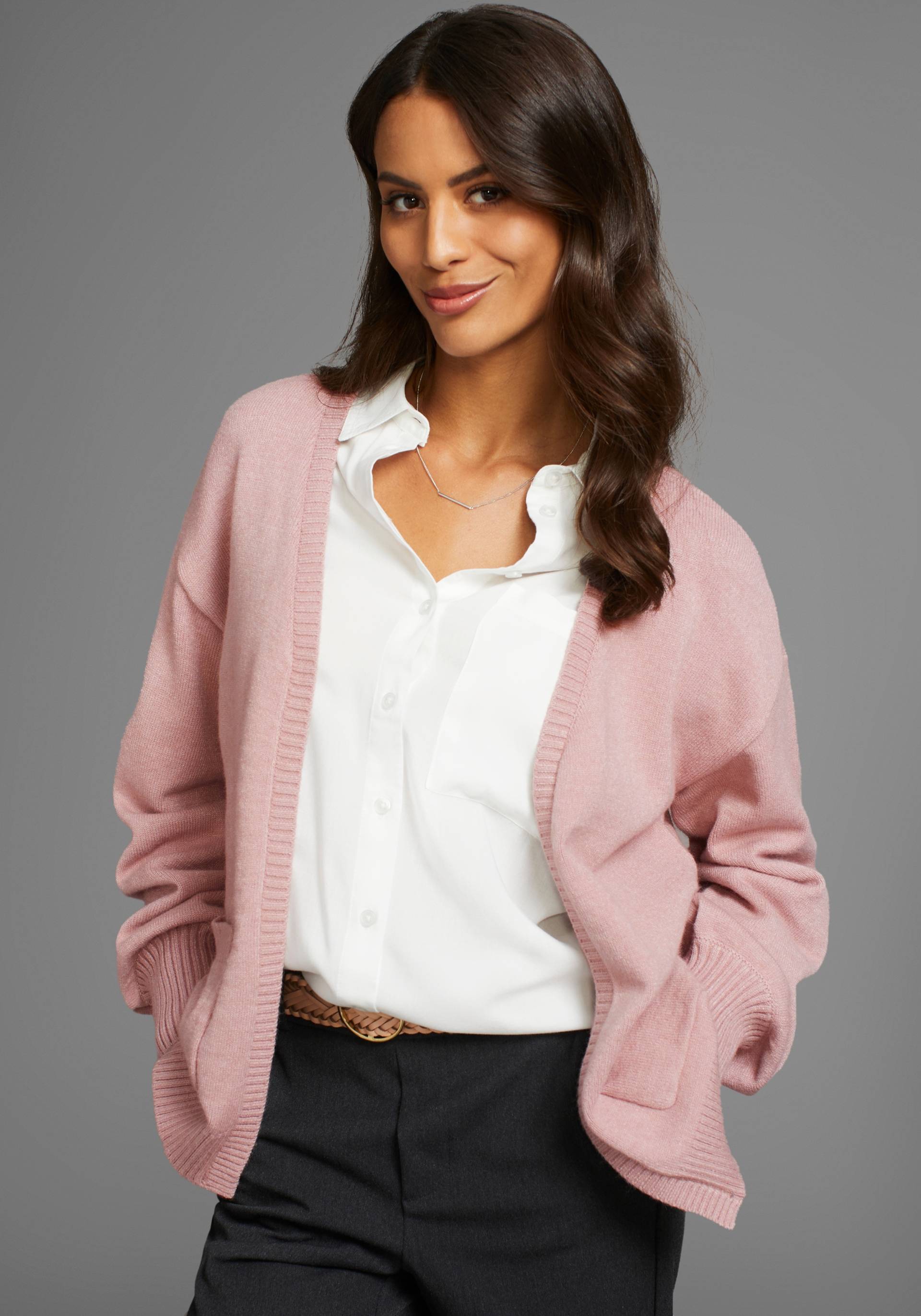 Laura Scott Cardigan, in Oversize