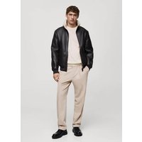 Fließende Regular Fit-Bundfaltenhose von mango man