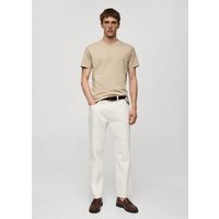 Slim-Fit-T-Shirt aus Baumwolle mit V-Ausschnitt Slim-Fit-T-Shirt aus Baumwolle mit V-Ausschnitt von mango man