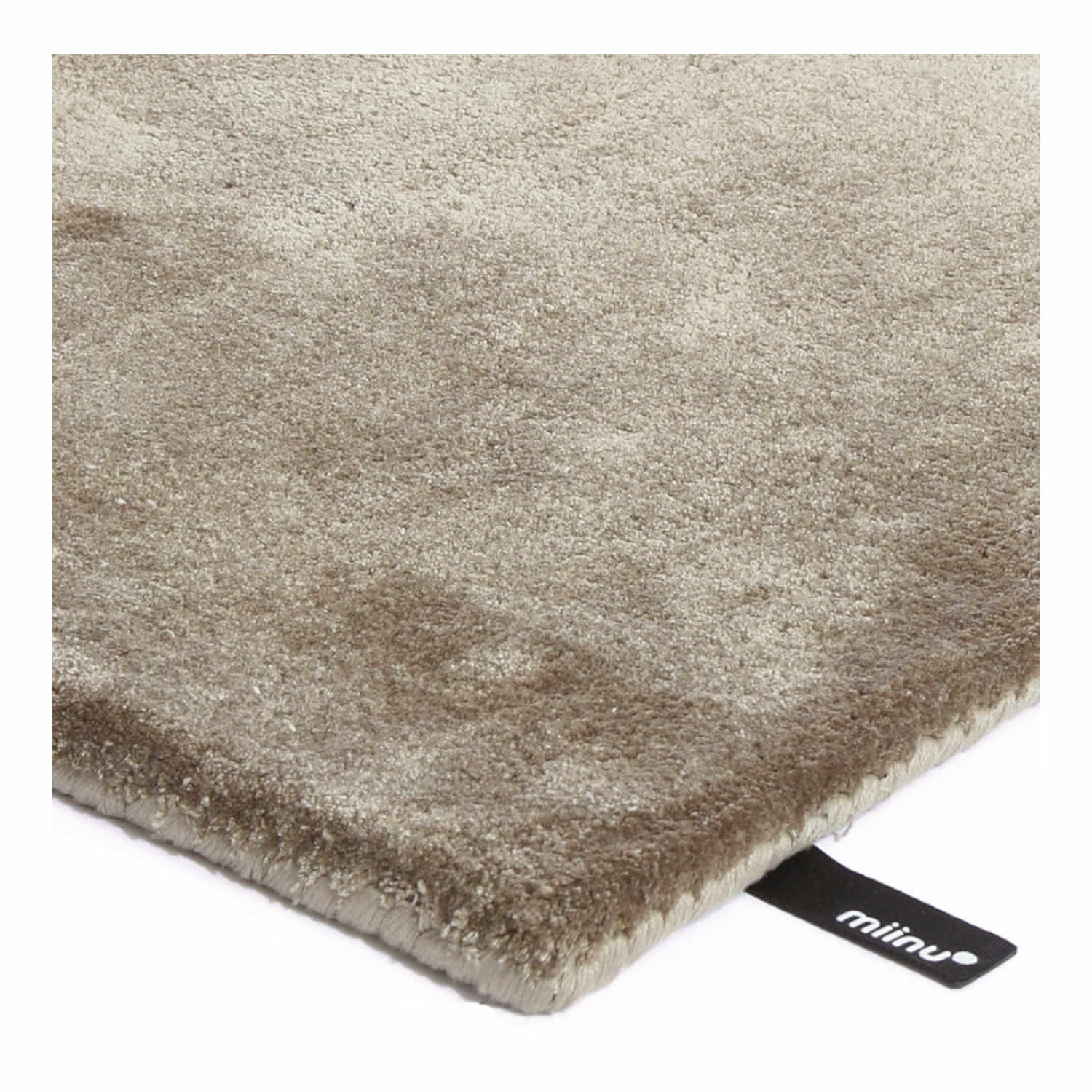 Tencel Teppich, Grösse 200 x 300 cm, Farbe quiet gray Tencel Teppich, Grösse 200 x 300 cm, Farbe quiet gray von miinu