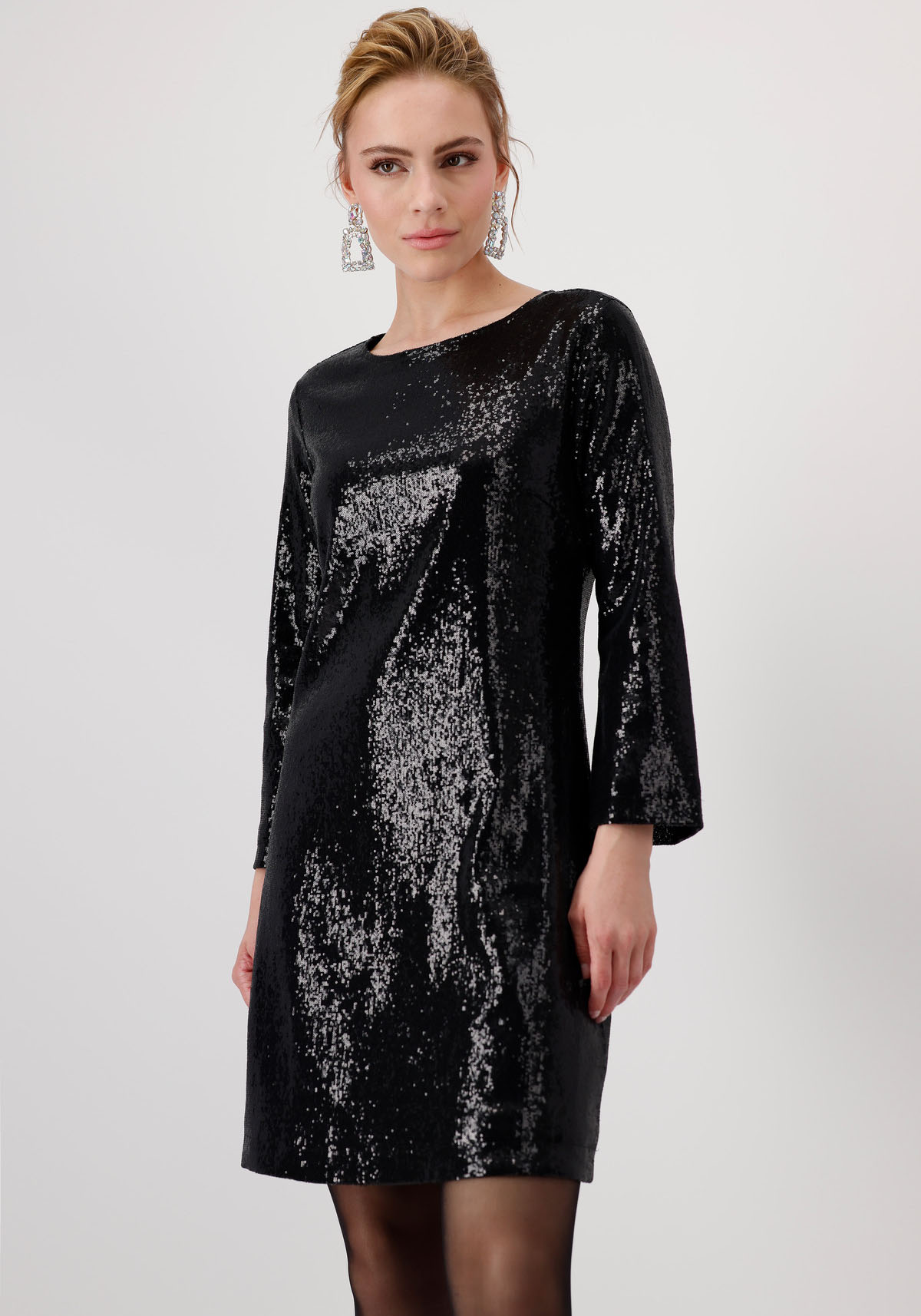 Monari Cocktailkleid, mit glänzenden Pailletten Monari Cocktailkleid, mit glänzenden Pailletten von monari