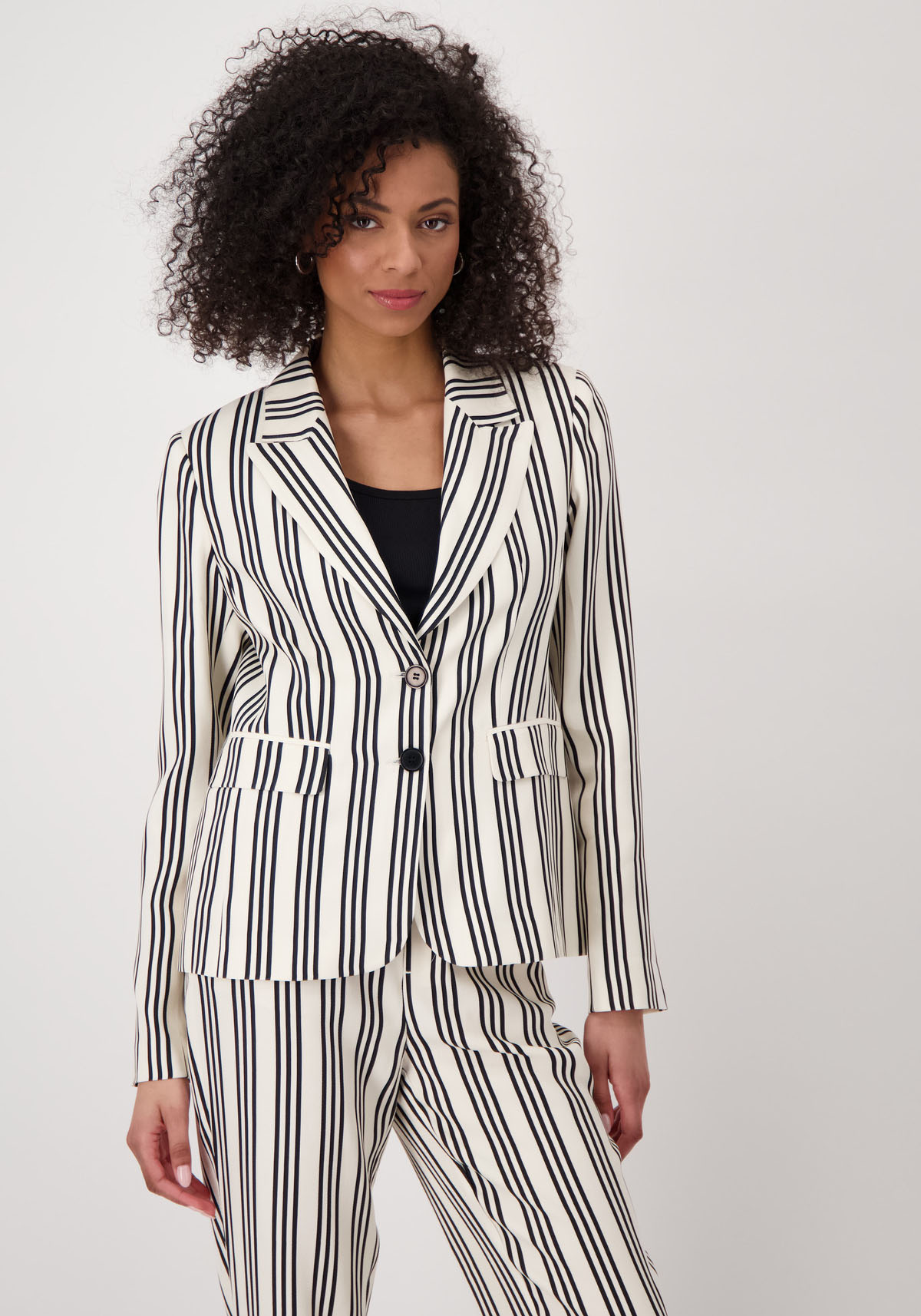 Monari Jackenblazer »Blazer Streifen«, Mit V-Ausschnitt Monari Jackenblazer »Blazer Streifen«, Mit V-Ausschnitt von monari