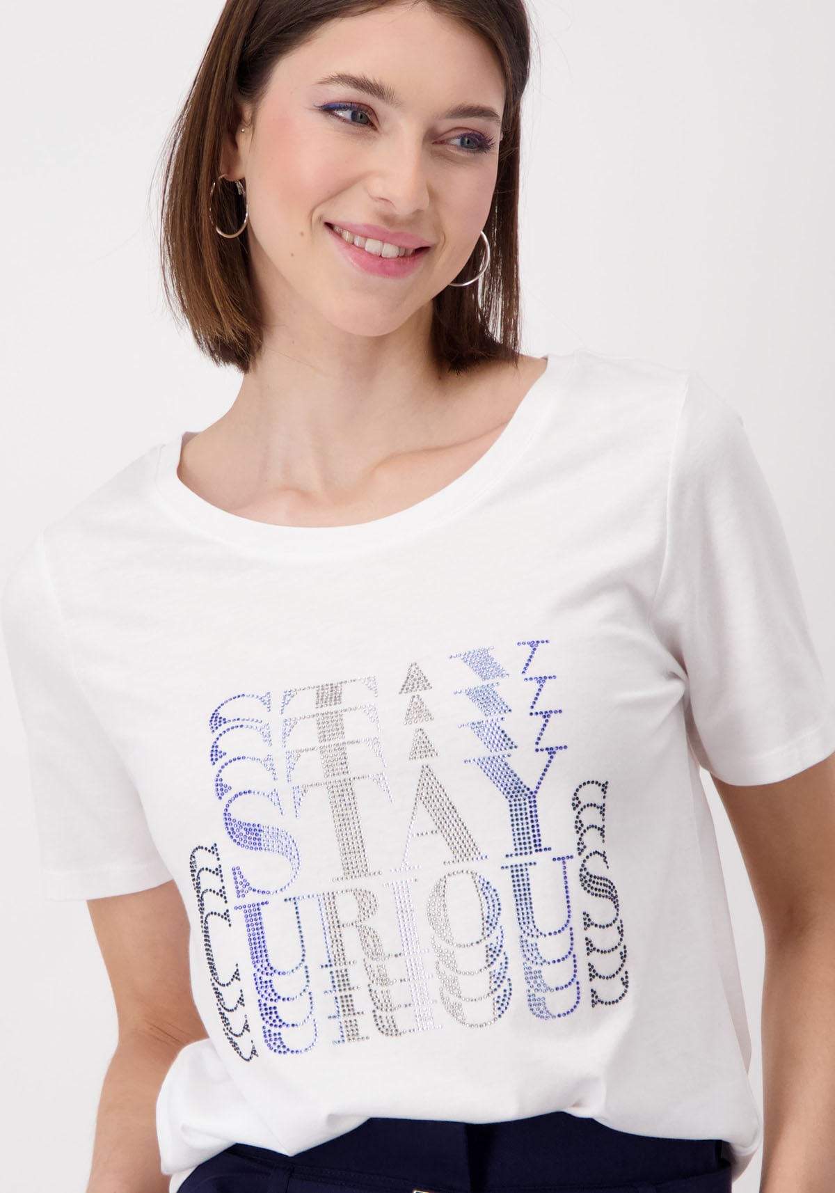 Monari Rundhalsshirt, mit Glitzersteinchen Monari Rundhalsshirt, mit Glitzersteinchen von monari