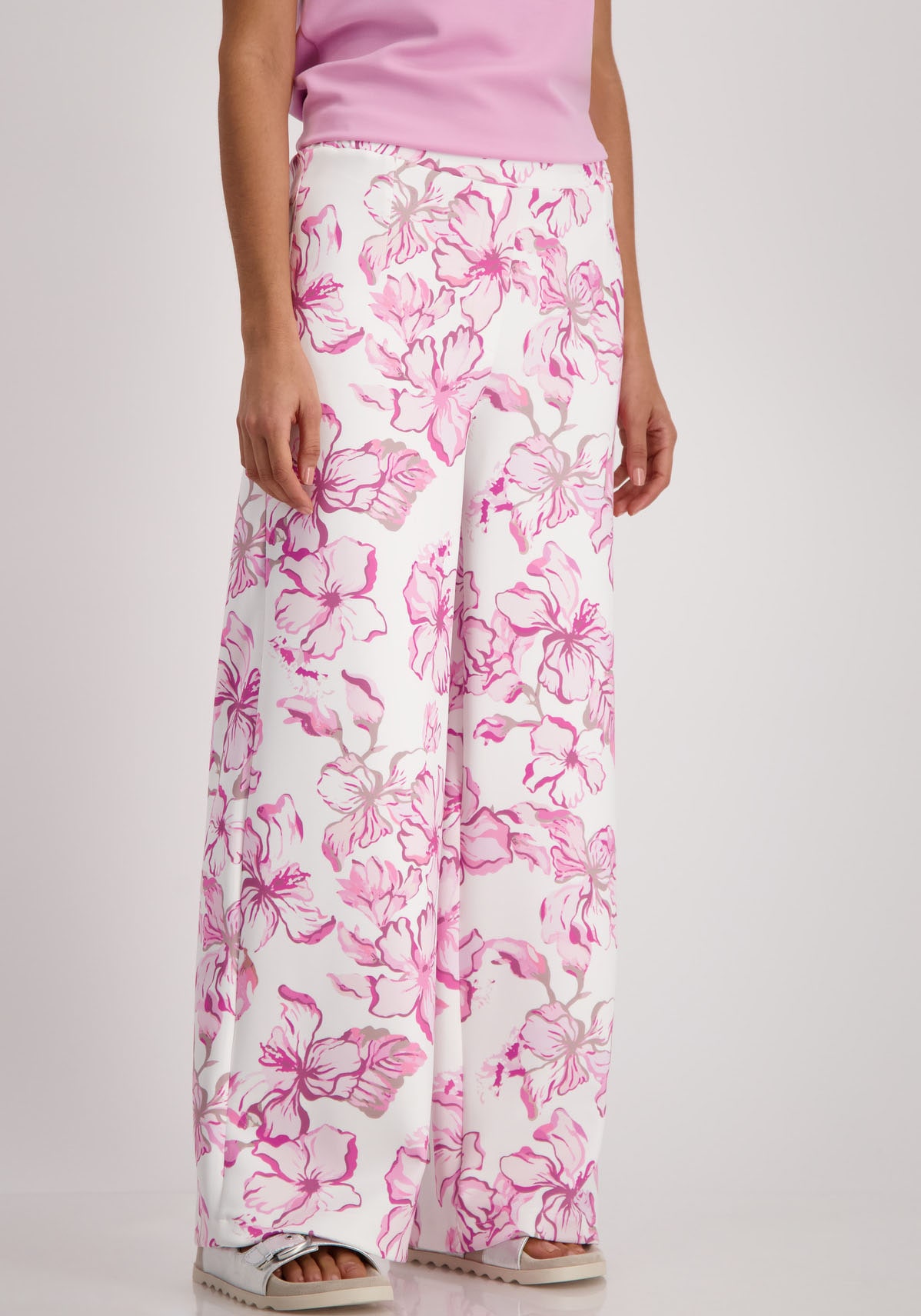 Monari Stoffhose, mit Blumendruck Monari Stoffhose, mit Blumendruck von monari
