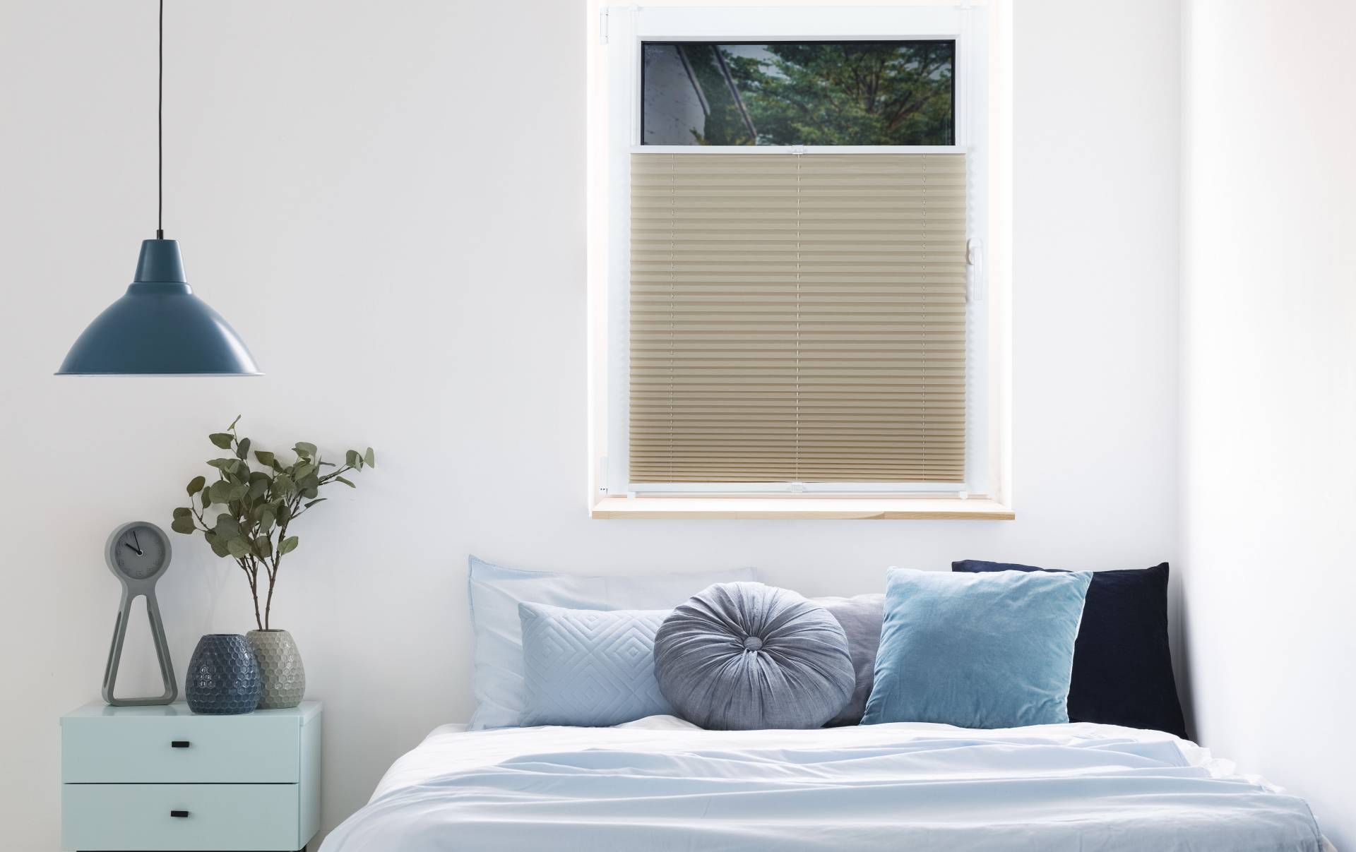 mydeco Plissee »Free«, Lichtschutz, ohne Bohren, verspannt mydeco Plissee »Free«, Lichtschutz, ohne Bohren, verspannt von mydeco