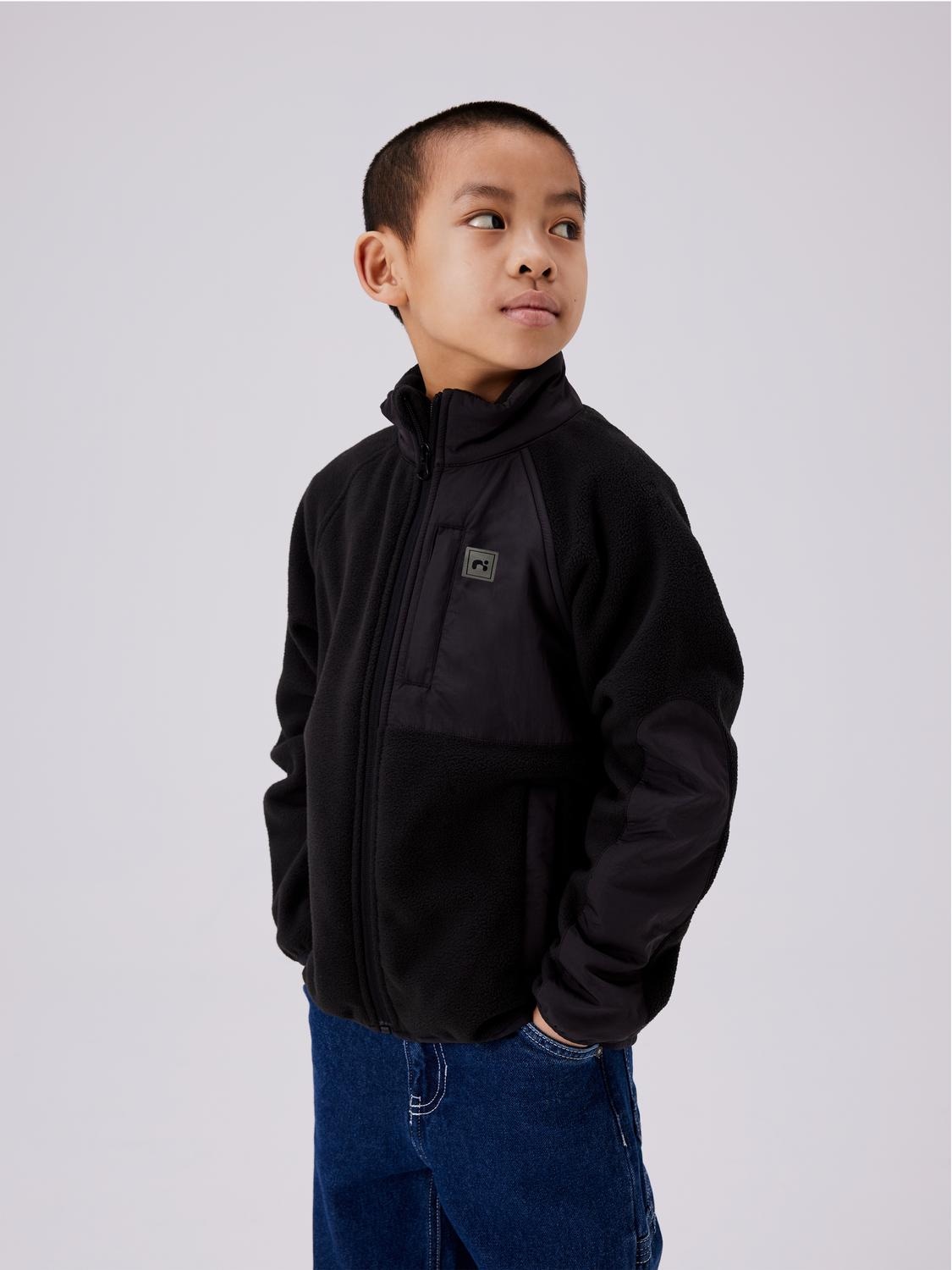 Name It Fleecejacke »NKNMYLES FLEECE JACKET NOOS«, ohne Kapuze Name It Fleecejacke »NKNMYLES FLEECE JACKET NOOS«, ohne Kapuze von name it