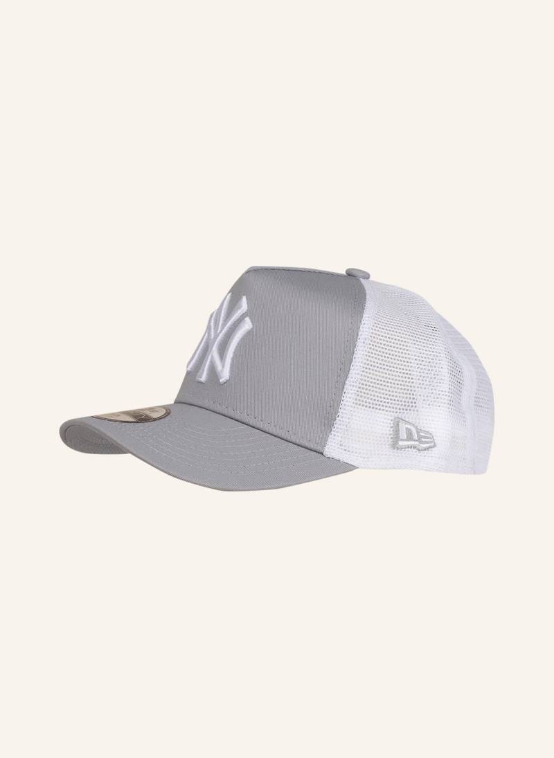 New Era Cap Essential 940 Aframe Trucker grau von new era