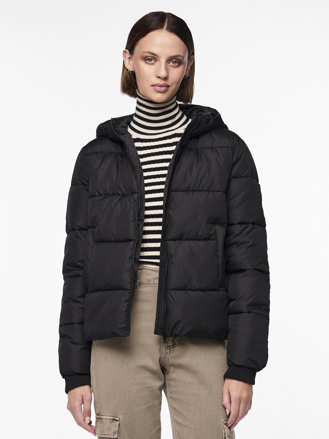 pieces Steppjacke »PCBEE NEW SHORT PUFFER JACKET NOOS BC«, mit Kapuze pieces Steppjacke »PCBEE NEW SHORT PUFFER JACKET NOOS BC«, mit Kapuze von pieces