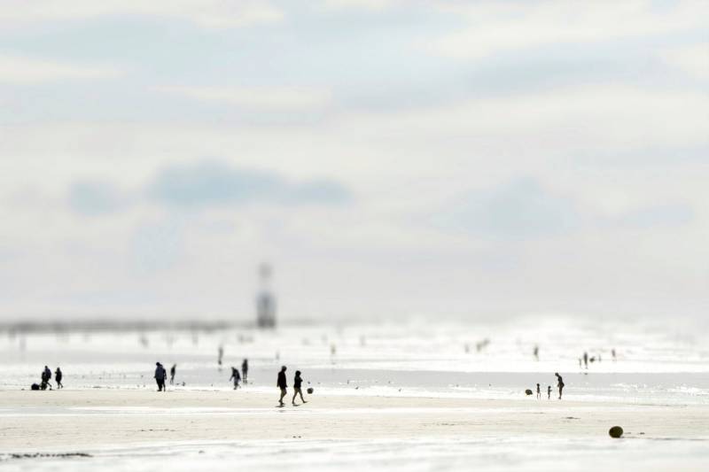 queence Acrylglasbild »Ebbe«, Strand-Strandbilder-Meer-Meer Bilder, Fine Art-Print in Galeriequalität von queence