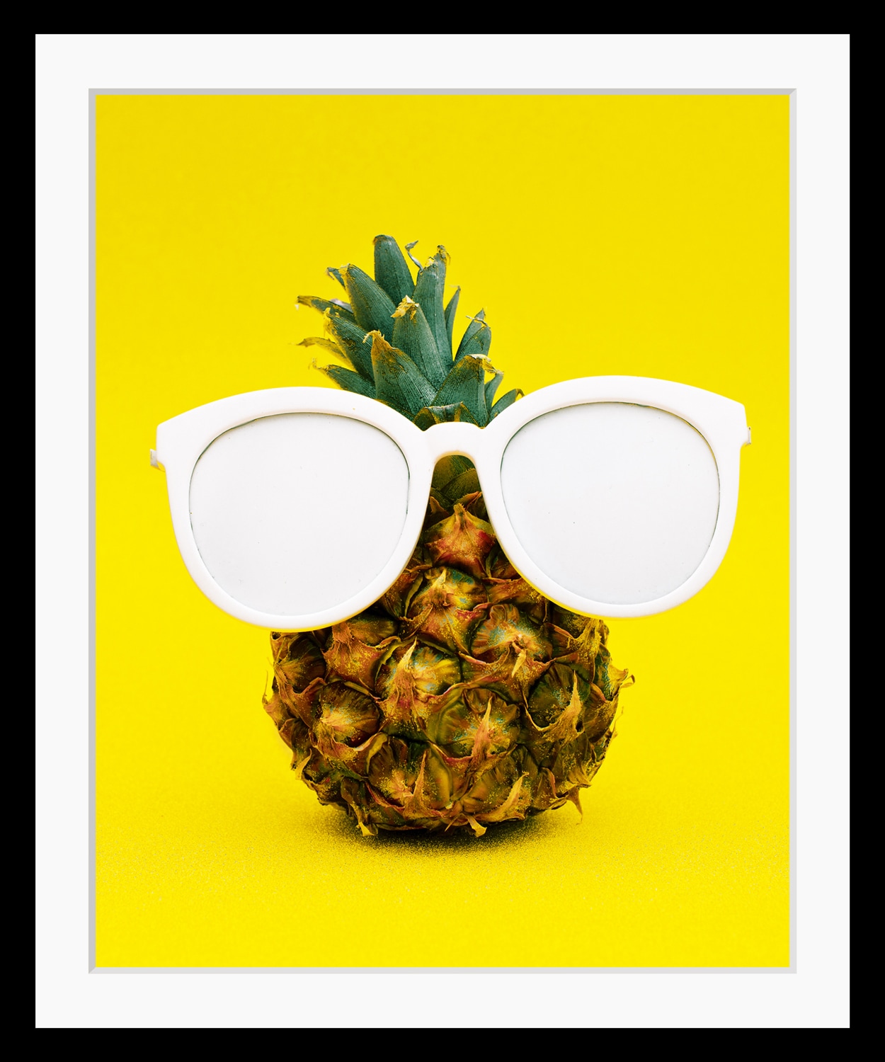 queence Bild »Alessio«, Obst-Obst Bilder-Kunst-Lebensmittel-Ananas, HD Premium Poster-Druck inkl. Holzrahmen von queence