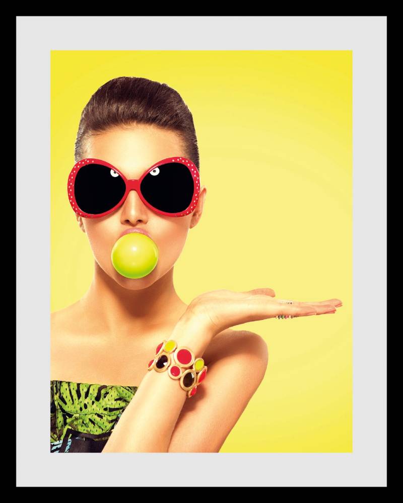 queence Bild »citruspower«, Frau-Bilder von Frauen-Art-Kunst-Fashion-Mode-Magazincover, (1 St.), HD Premium Poster-Druck inkl. Holzrahmen von queence