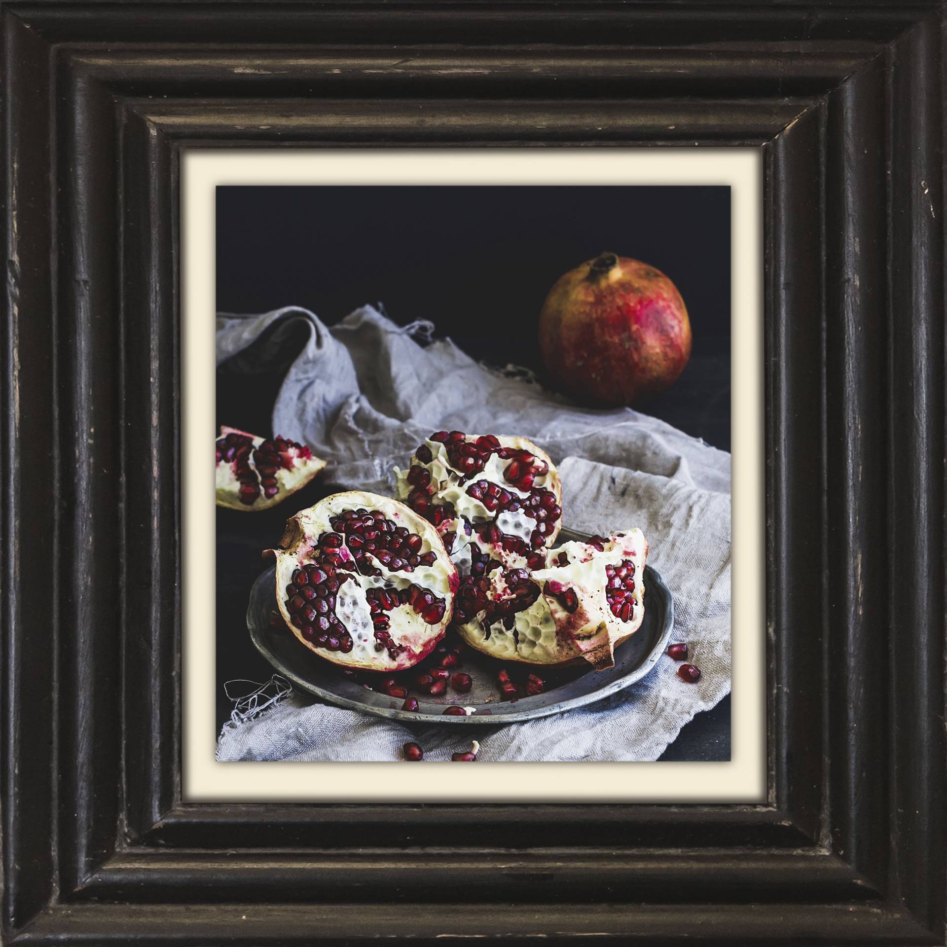 queence Leinwandbild »Granatapfel«, Kunst-Obst-Stillleben-Obst Bilder, Premium-Leinwandstoff, Handarbeit aus Deutschland, 40x40cm von queence