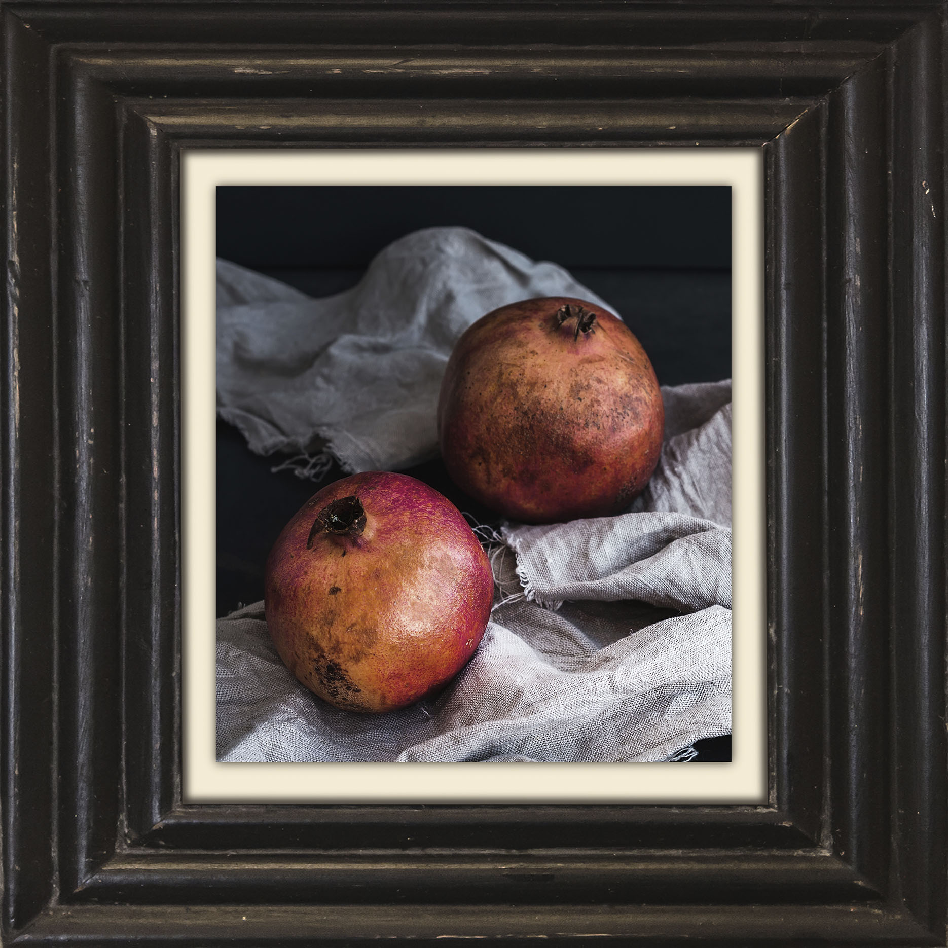 queence Leinwandbild »Granatapfel«, Kunst-Obst-Stillleben-Obst Bilder, Premium-Leinwandstoff, Handarbeit aus Deutschland, 40x40cm von queence