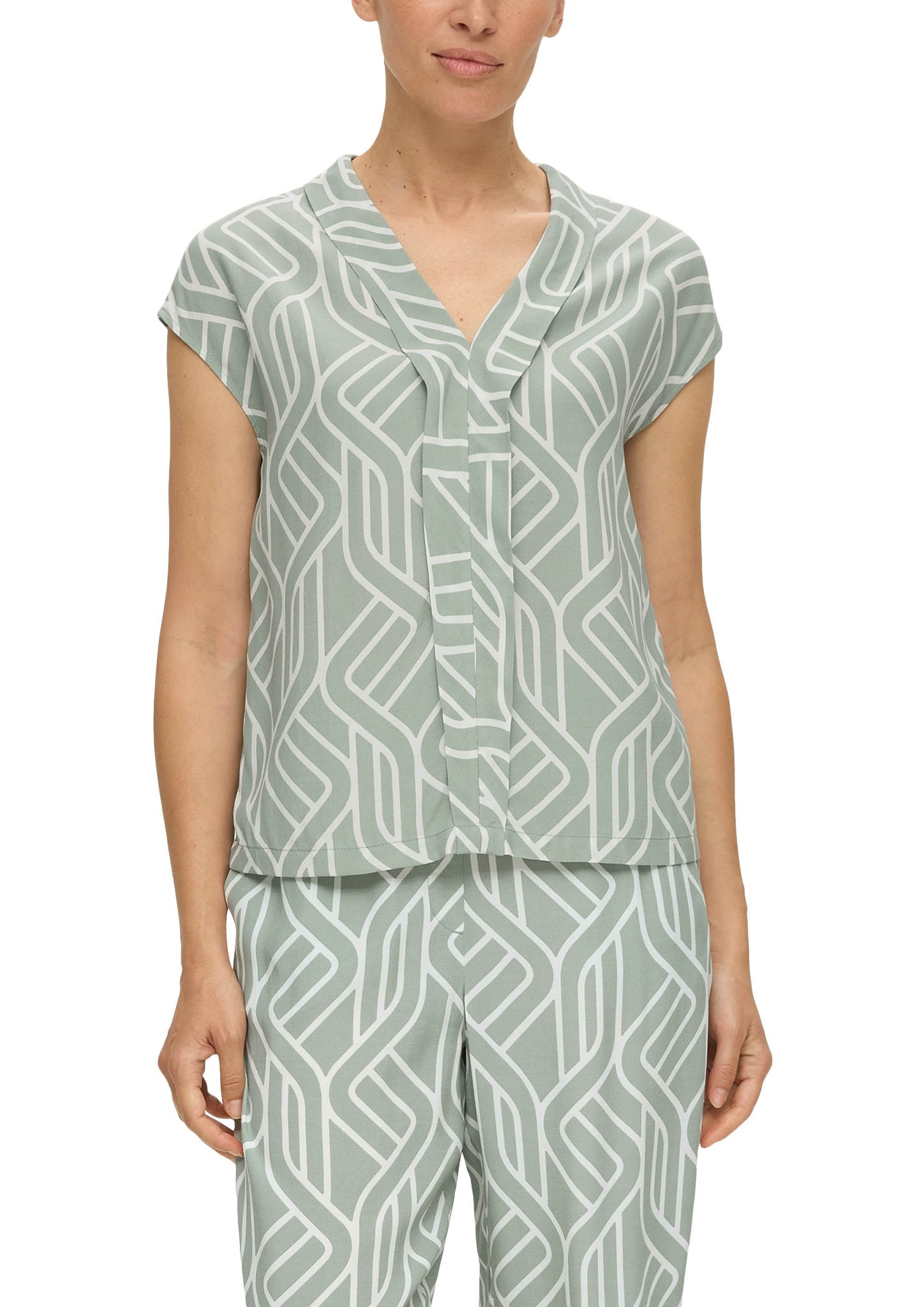s.Oliver BLACK LABEL Kurzarmbluse, mit Allover-Print s.Oliver BLACK LABEL Kurzarmbluse, mit Allover-Print von s.Oliver BLACK LABEL