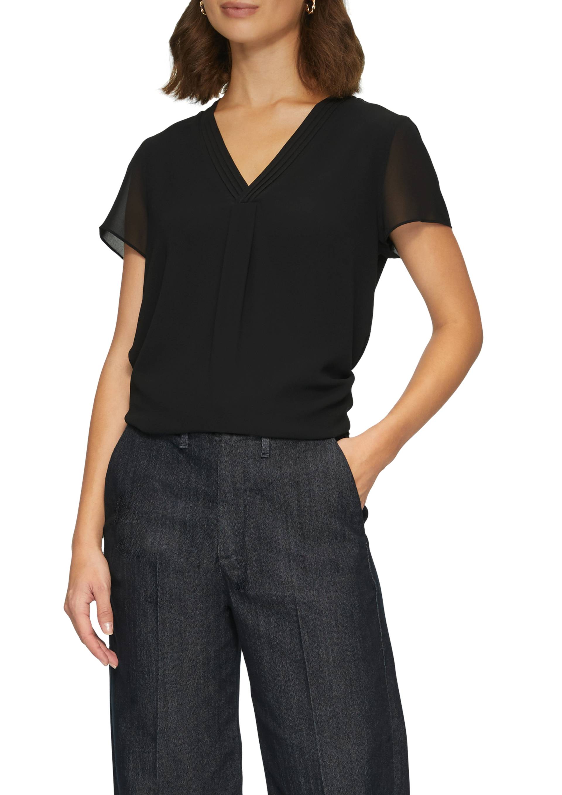 s.Oliver BLACK LABEL Shirtbluse, in Doppel-Layer-Optik und mit V-Ausschnitt von s.Oliver BLACK LABEL