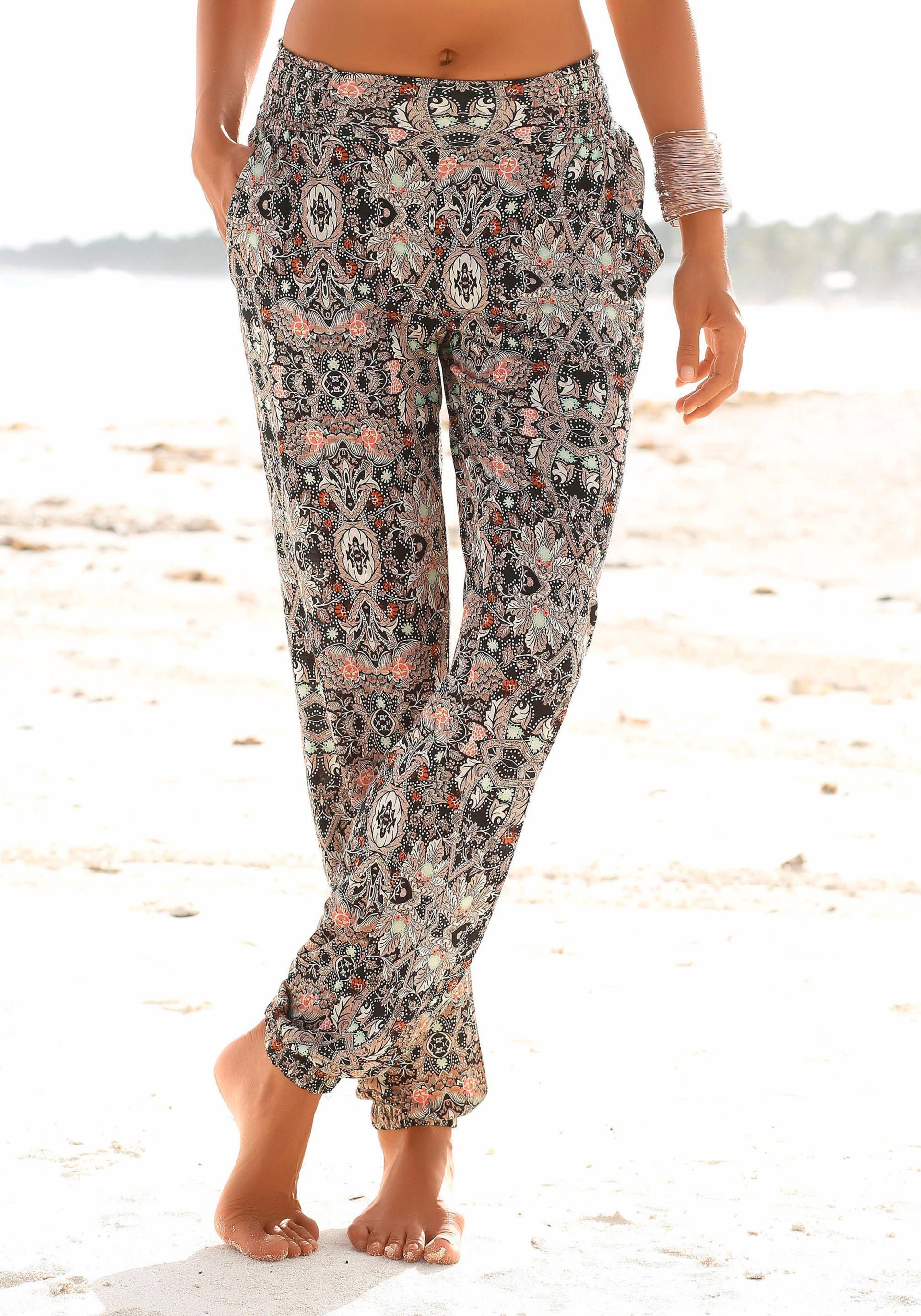s.Oliver Strandhose, mit Alloverprint und Taschen, Stoffhose, Sommerhose, elastisch s.Oliver Strandhose, mit Alloverprint und Taschen, Stoffhose, Sommerhose, elastisch von s.Oliver