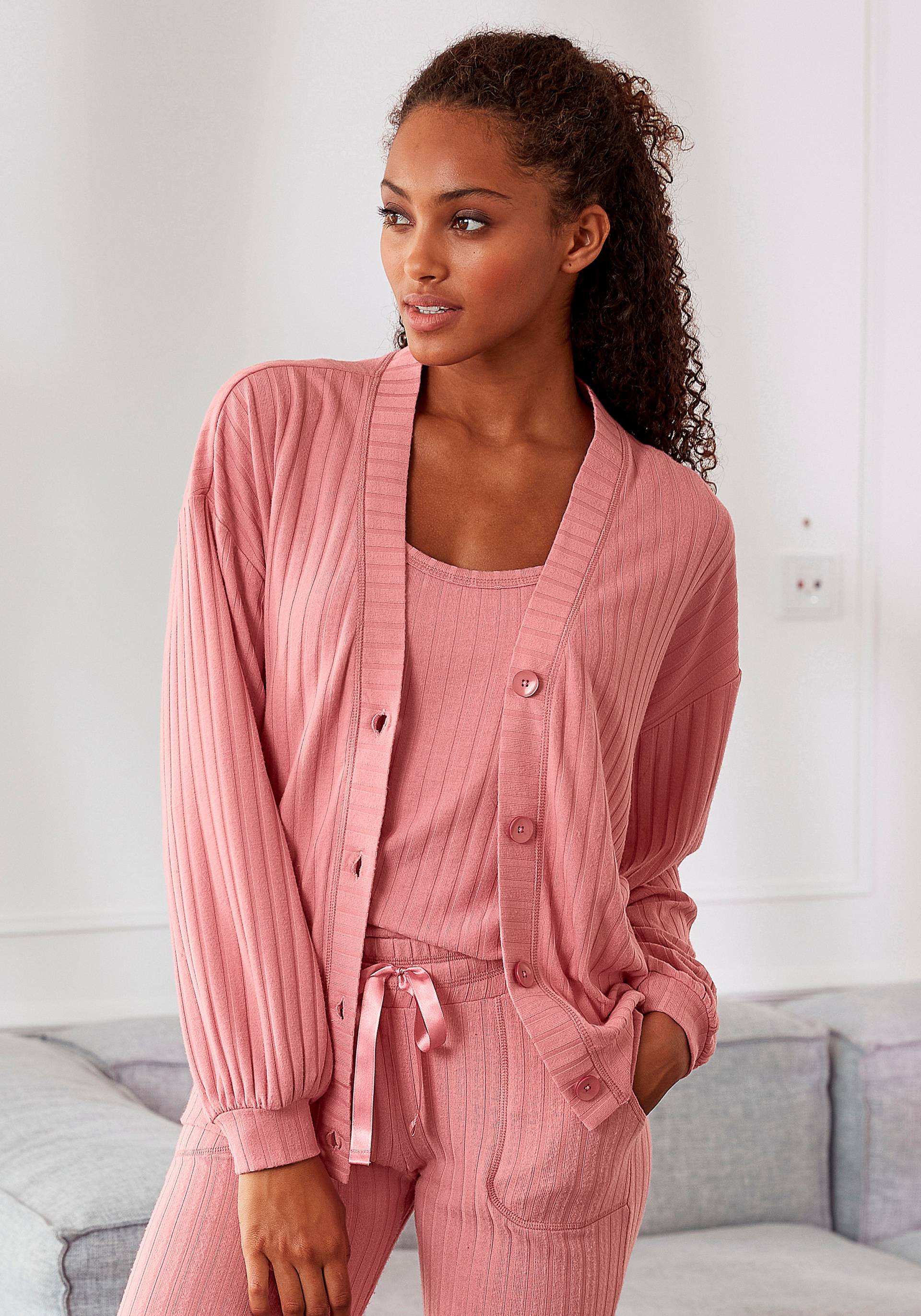 s.Oliver Cardigan, mit breiter Knopfleiste, Loungewear s.Oliver Cardigan, mit breiter Knopfleiste, Loungewear von s.Oliver