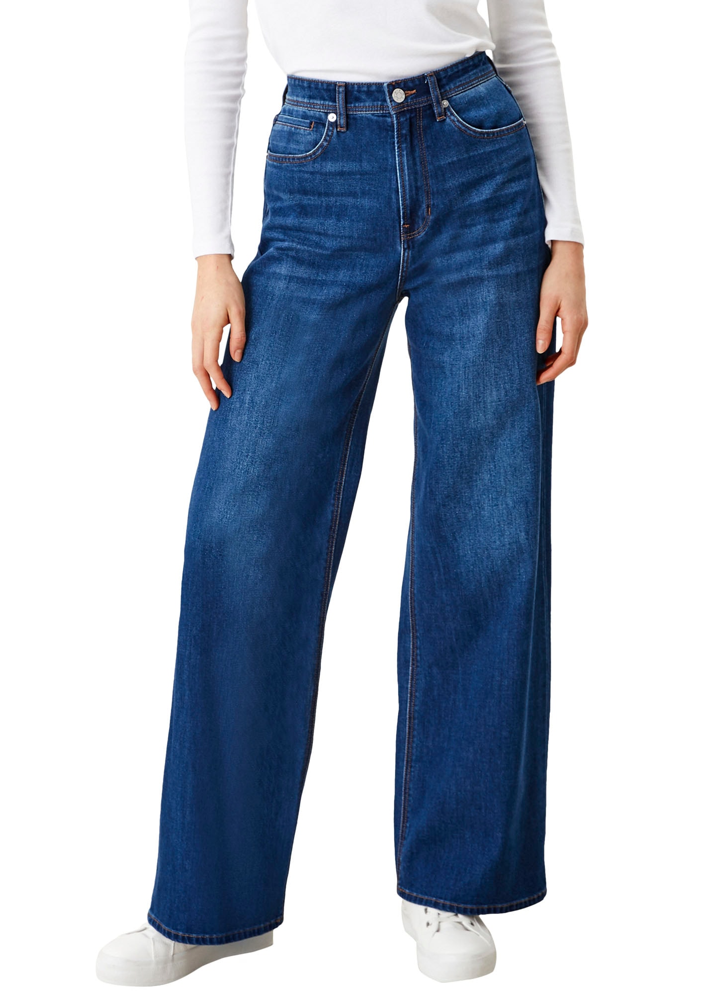 s.Oliver High-waist-Jeans, mit verlängerten Gürtelschlaufen von s.Oliver