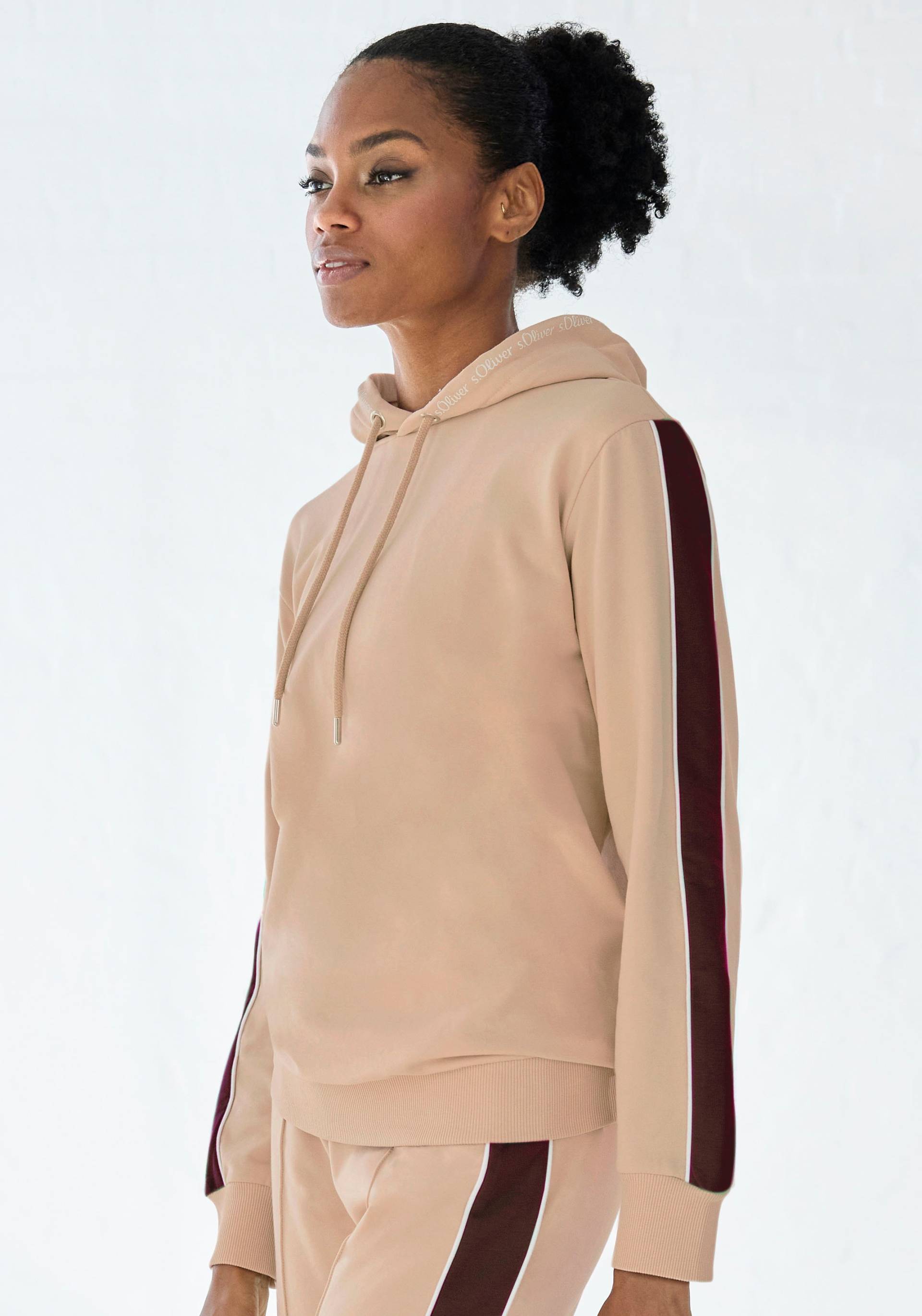 s.Oliver Hoodie »- Kapuzensweatshirt«, mit Kontrast Einsätzen, Loungewear von s.Oliver