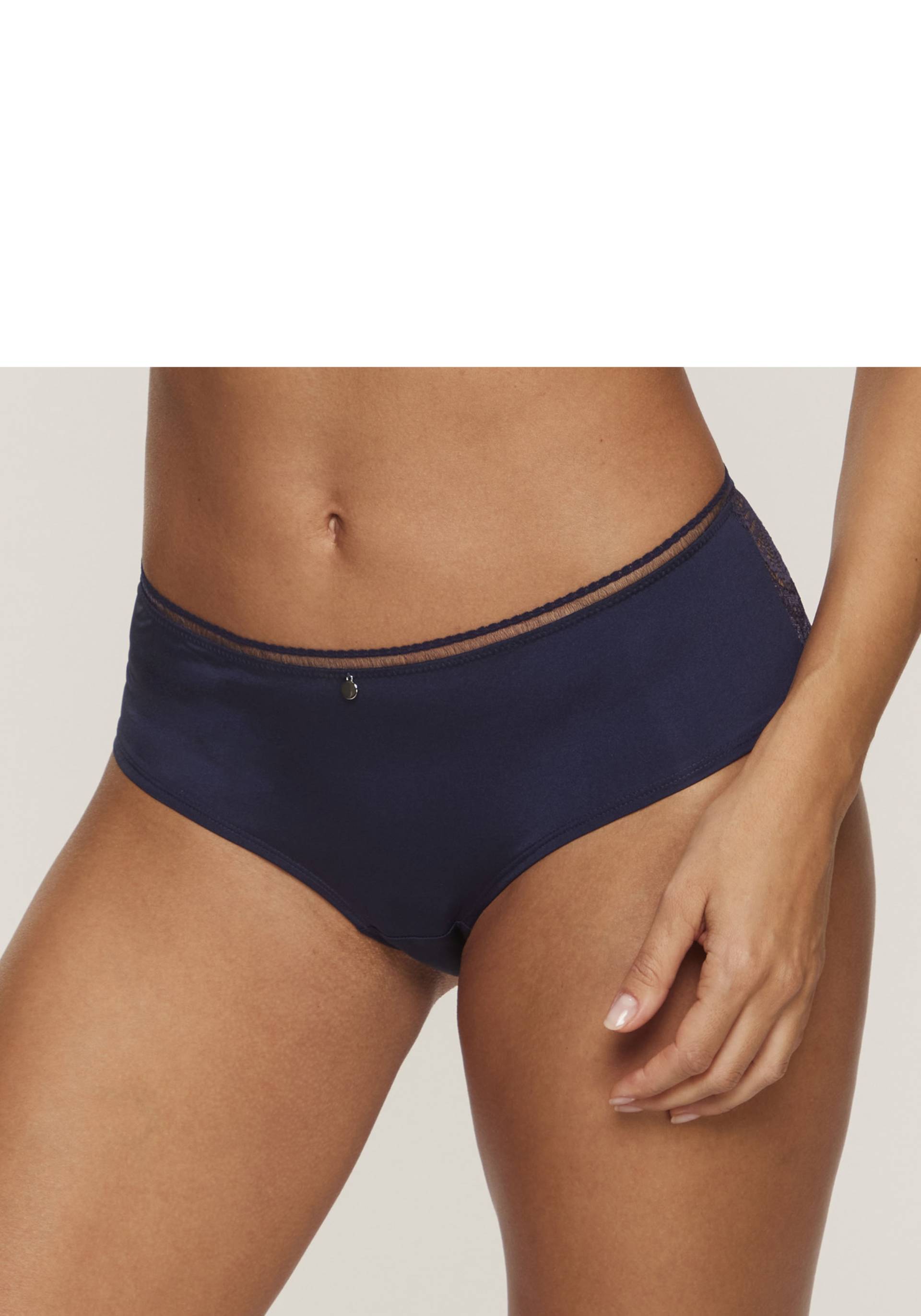 s.Oliver Panty »Pauline«, aus feiner Spitze und weichem Microtouch-Material von s.Oliver